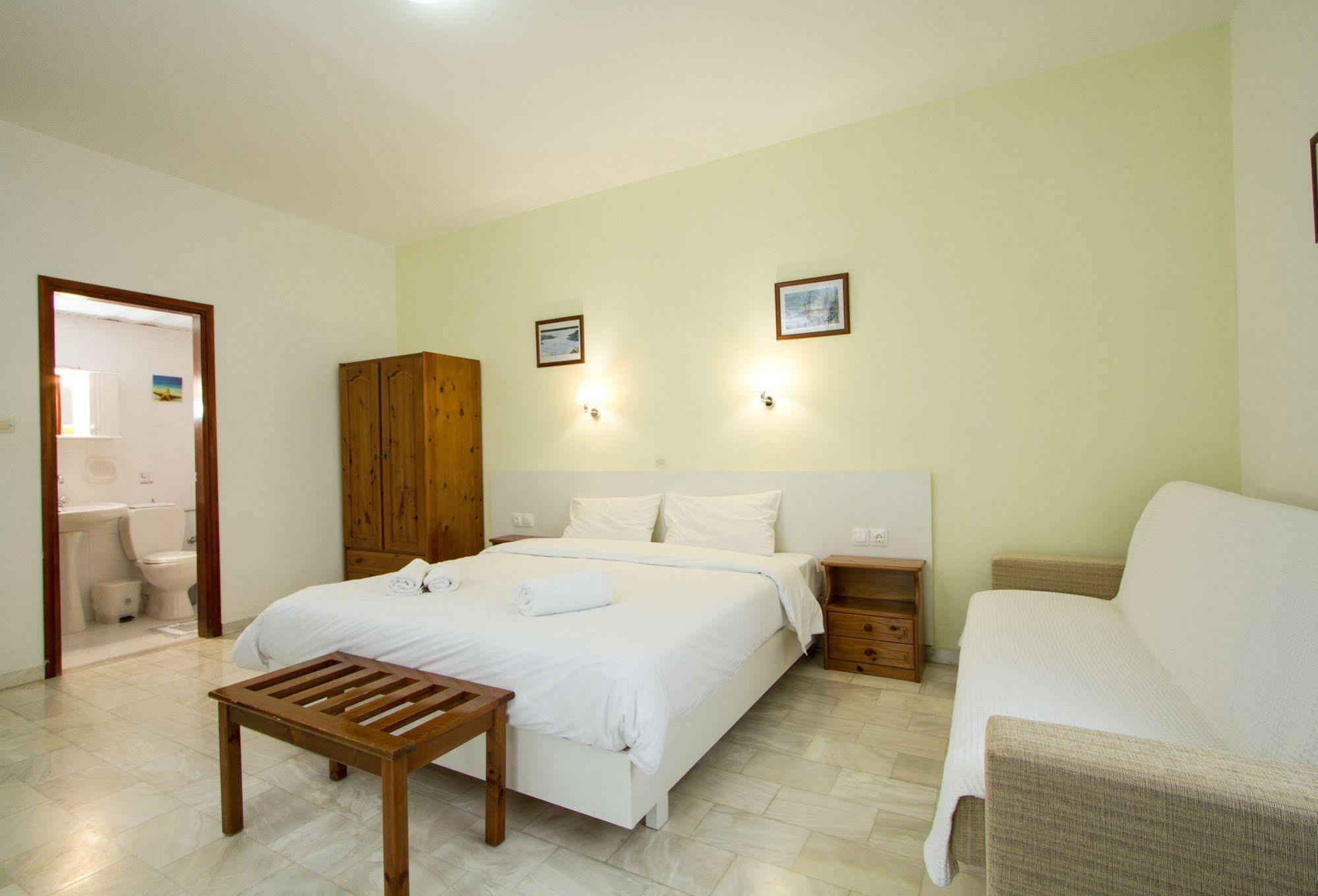 Revekka Rooms Kíszamosz Kültér fotó